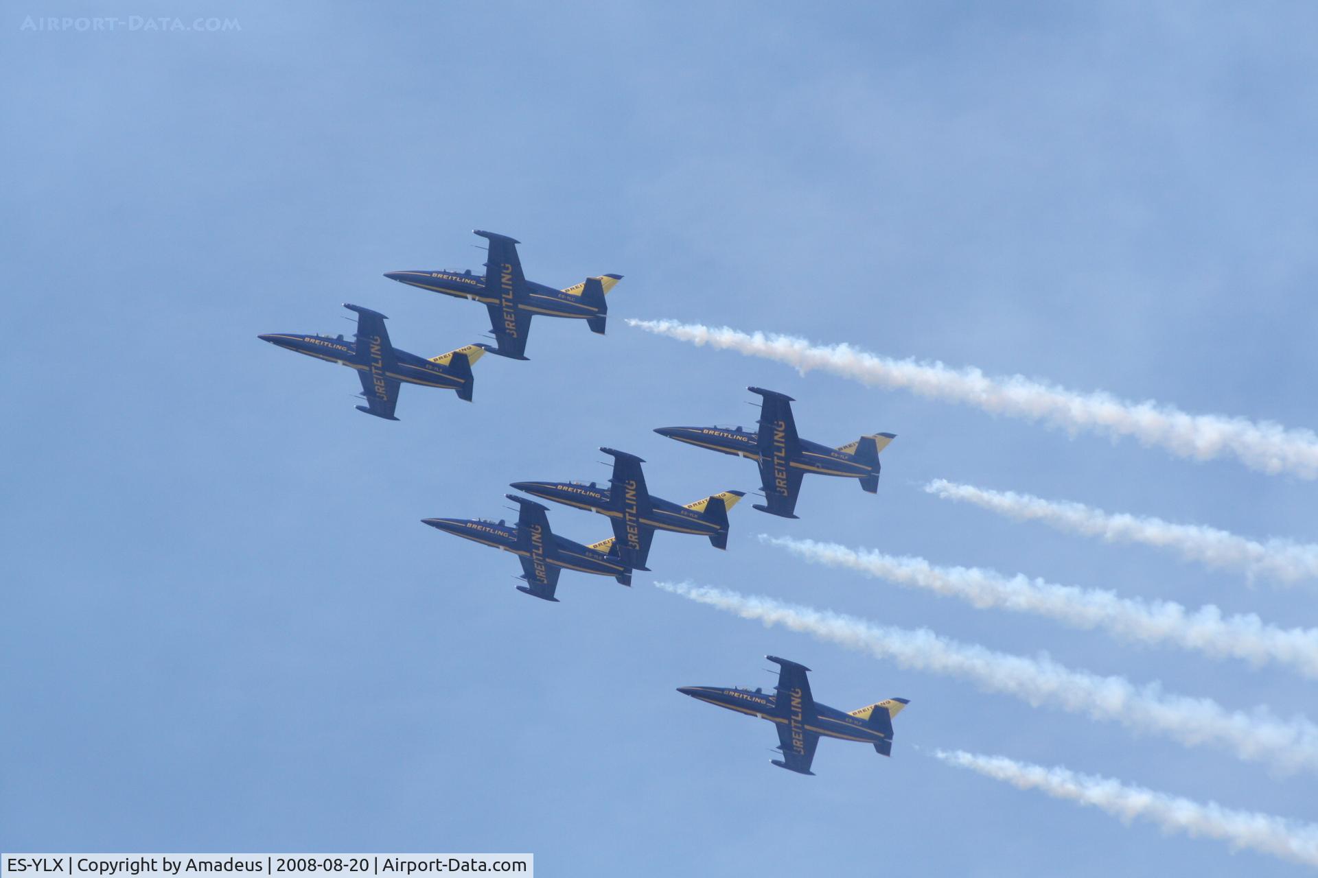 ES-YLX, Aero L-39 Albatros C/N 432905, @ Red Bull Air Race Budapest 2008