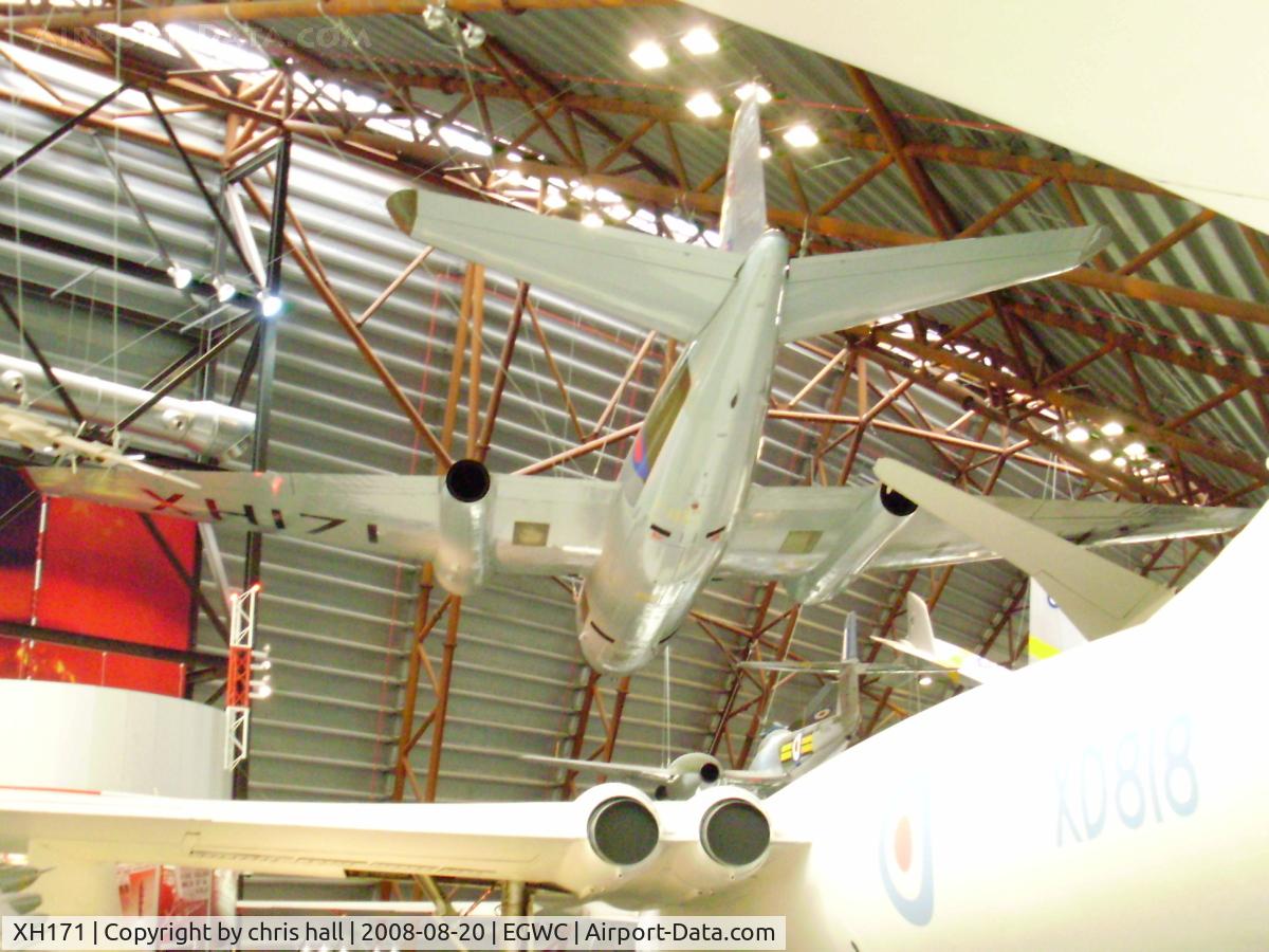 XH171, 1960 English Electric Canberra PR.9 C/N SH1735, Royal Air Force Museum