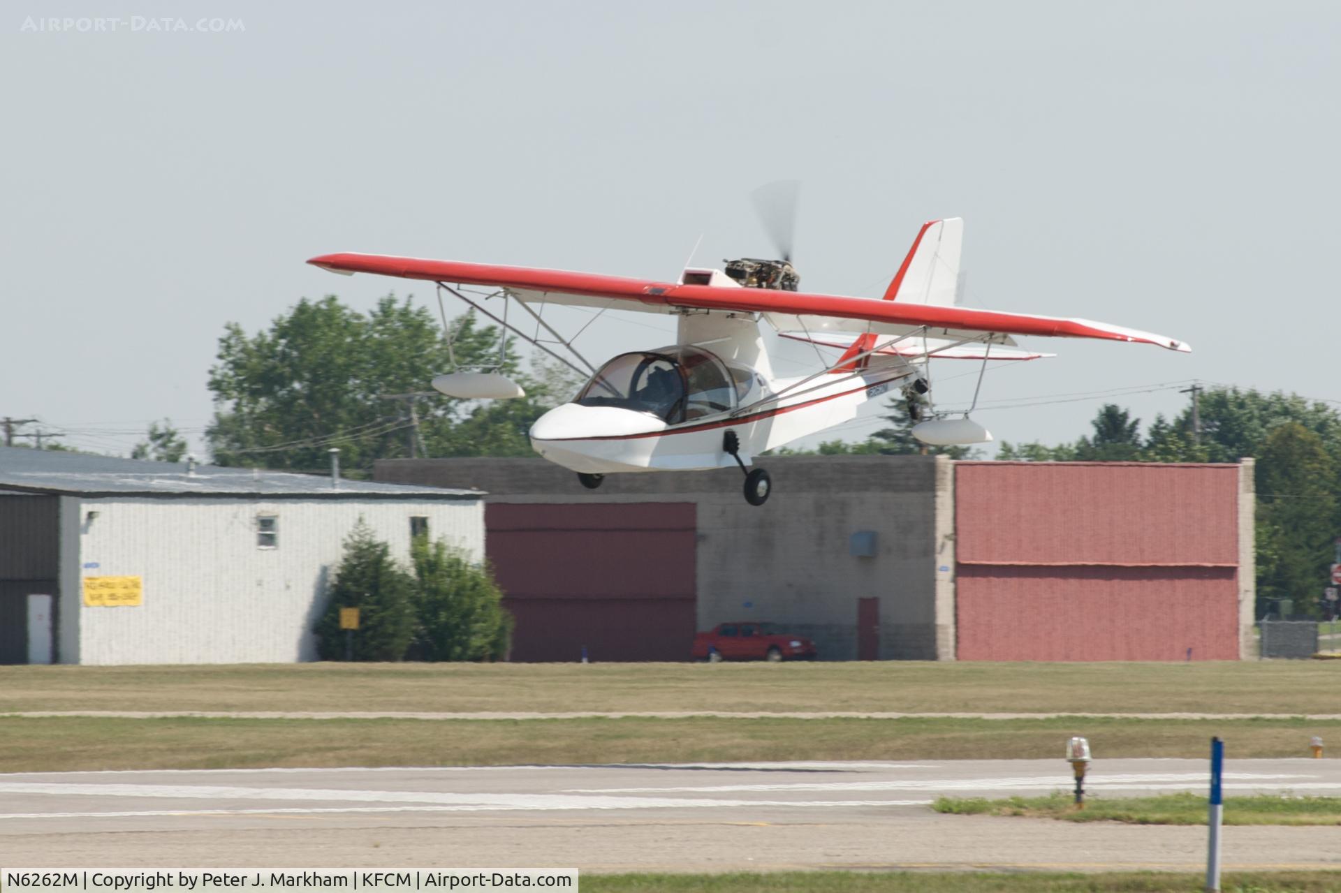 N6262M, 1996 Progressive Aerodyne Searey C/N 1DK114, Sea Rey on Final at KFCM