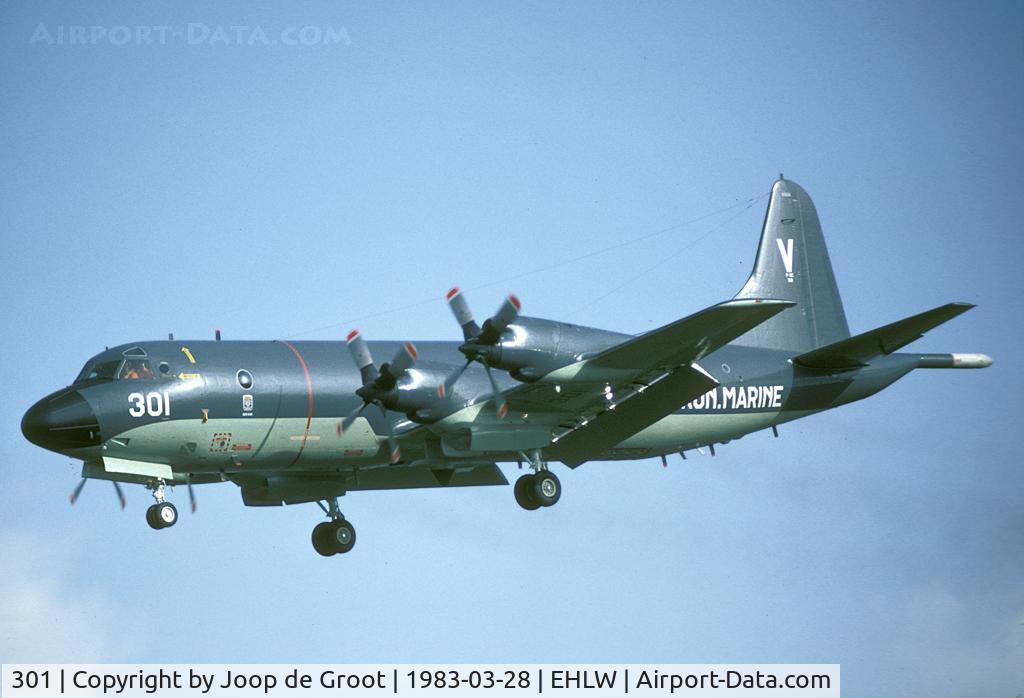 301, Lockheed P-3C-II Orion C/N 285E-5737, The Orions made regularly practise approaches.