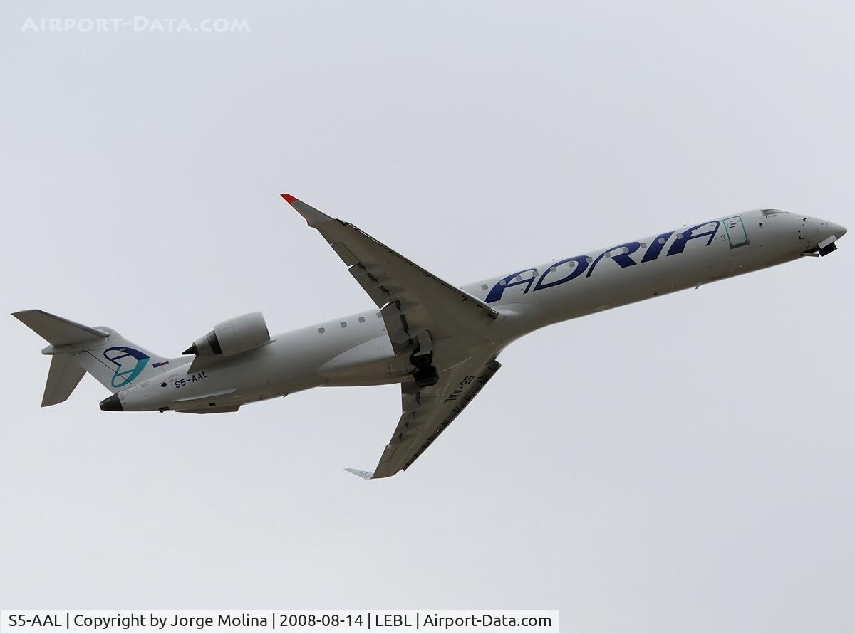 S5-AAL, 2007 Bombardier CRJ-900LR (CL-600-2D24) C/N 15129, Taking off RWY 07R.