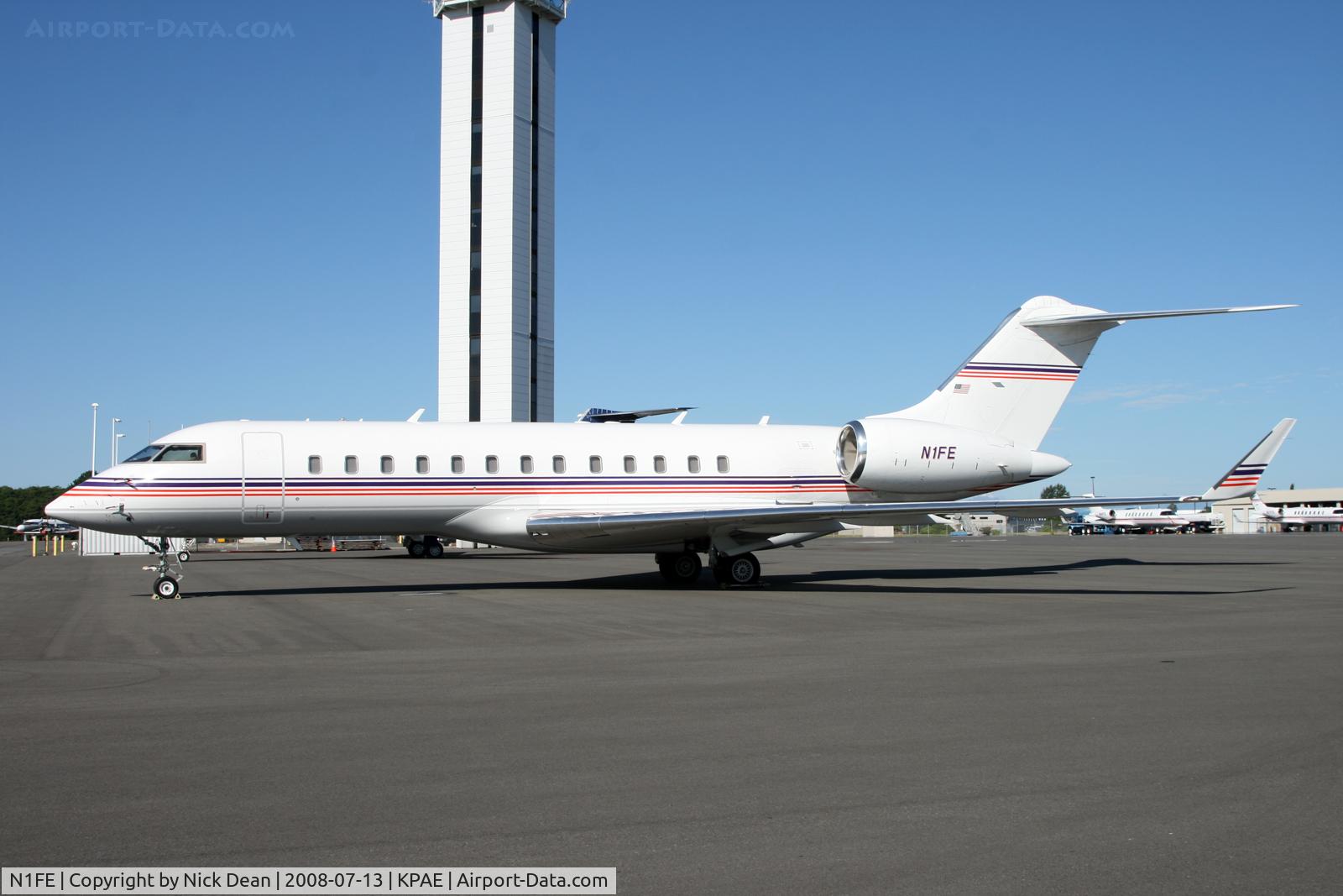 N1FE, 2001 Bombardier BD-700-1A10 Global Express C/N 9091, Visitor