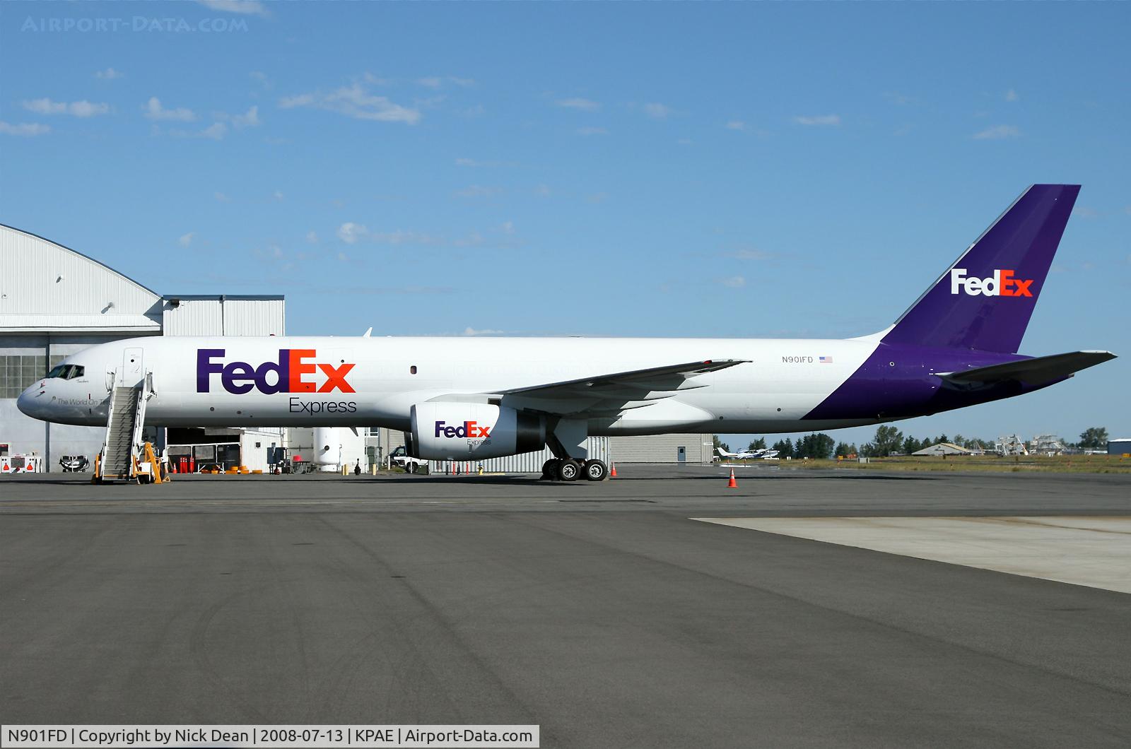 N901FD, 1993 Boeing 757-2B7 C/N 27122, 1st 75 for Fed Ex