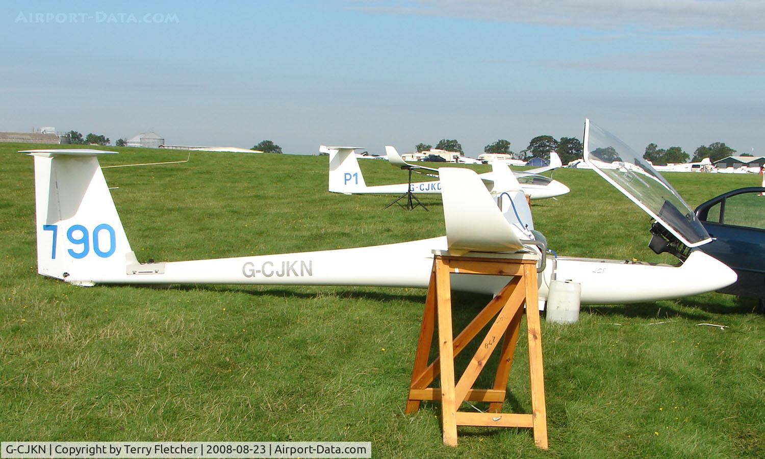 G-CJKN, 1998 Rolladen-Schneider LS-8-18 C/N 8214, Competitor in the Midland Regional Gliding Championship at Husband's Bosworth