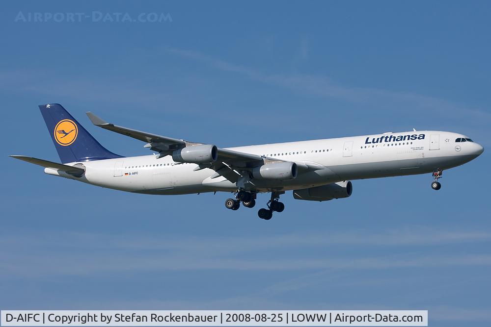 D-AIFC, 2000 Airbus A340-313X C/N 379, LH A340-300
