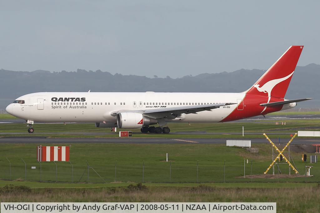 VH-OGI, 1991 Boeing 767-338 C/N 25246, Qantas 767-300