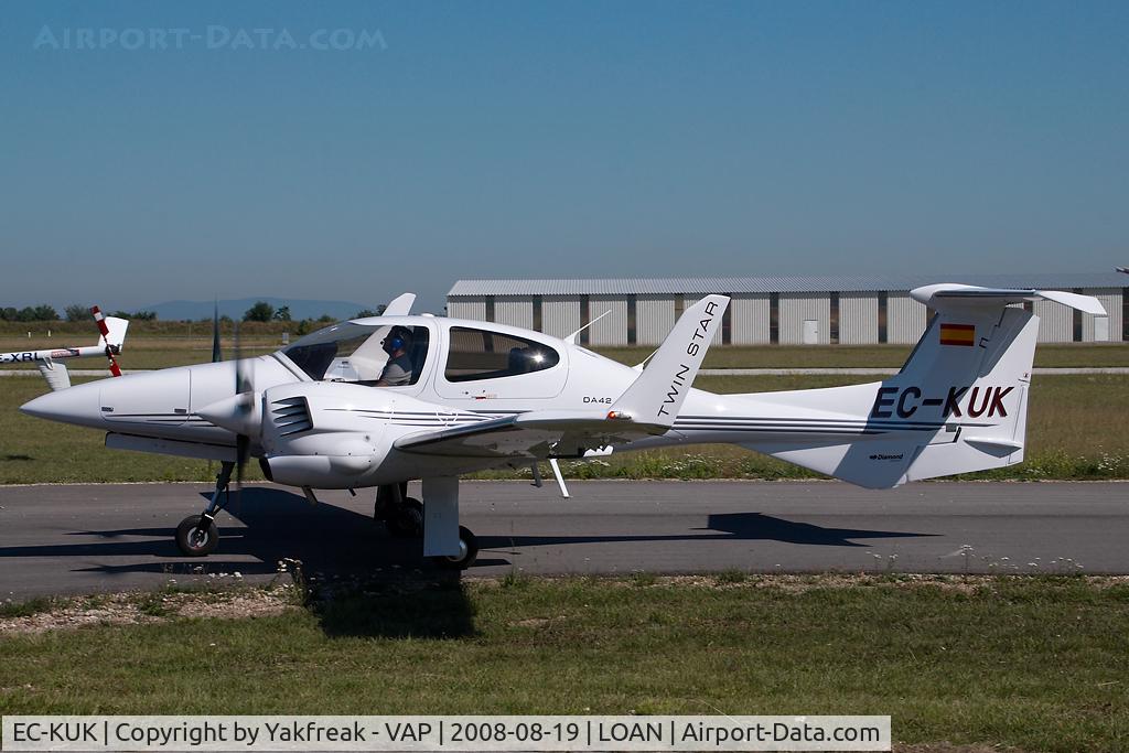EC-KUK, 2008 Diamond DA-42 Twin Star C/N 42.329, Diamond DA42