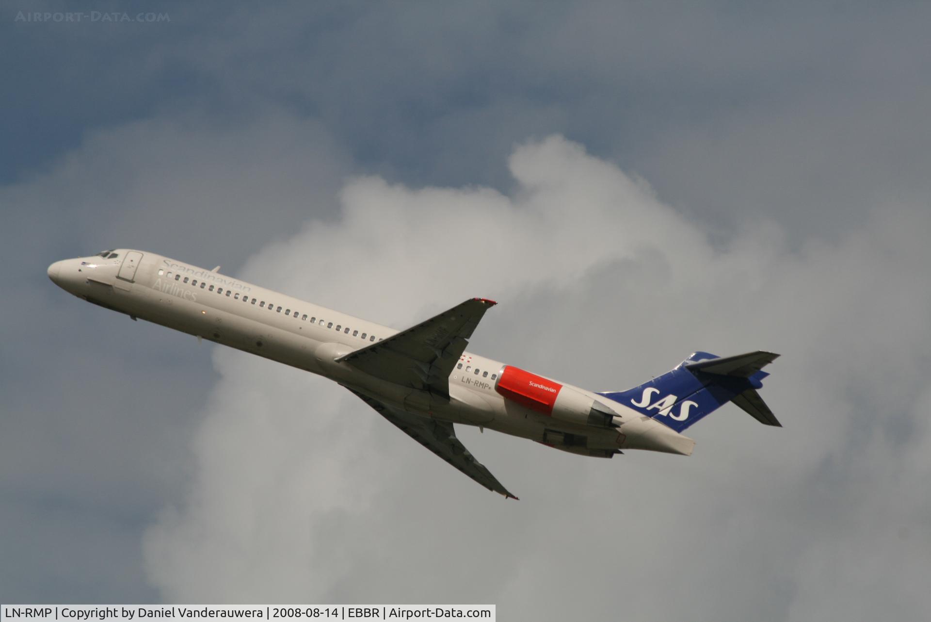 LN-RMP, 1991 McDonnell Douglas MD-87 (DC-9-87) C/N 53337, flight SK594 is taking off from rwy 20