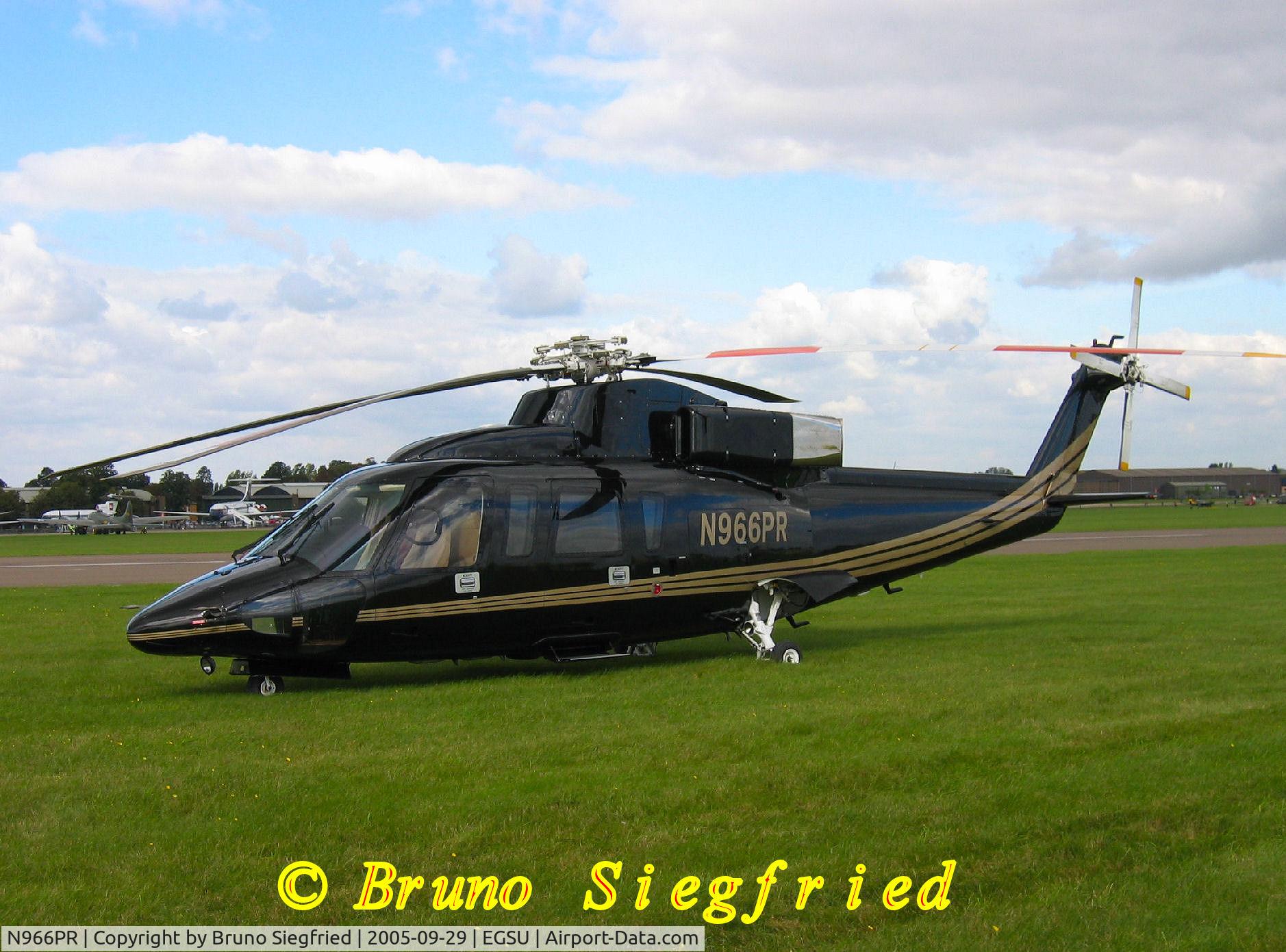 N966PR, 1989 Sikorsky S-76B C/N 760354, Duxford Helitech