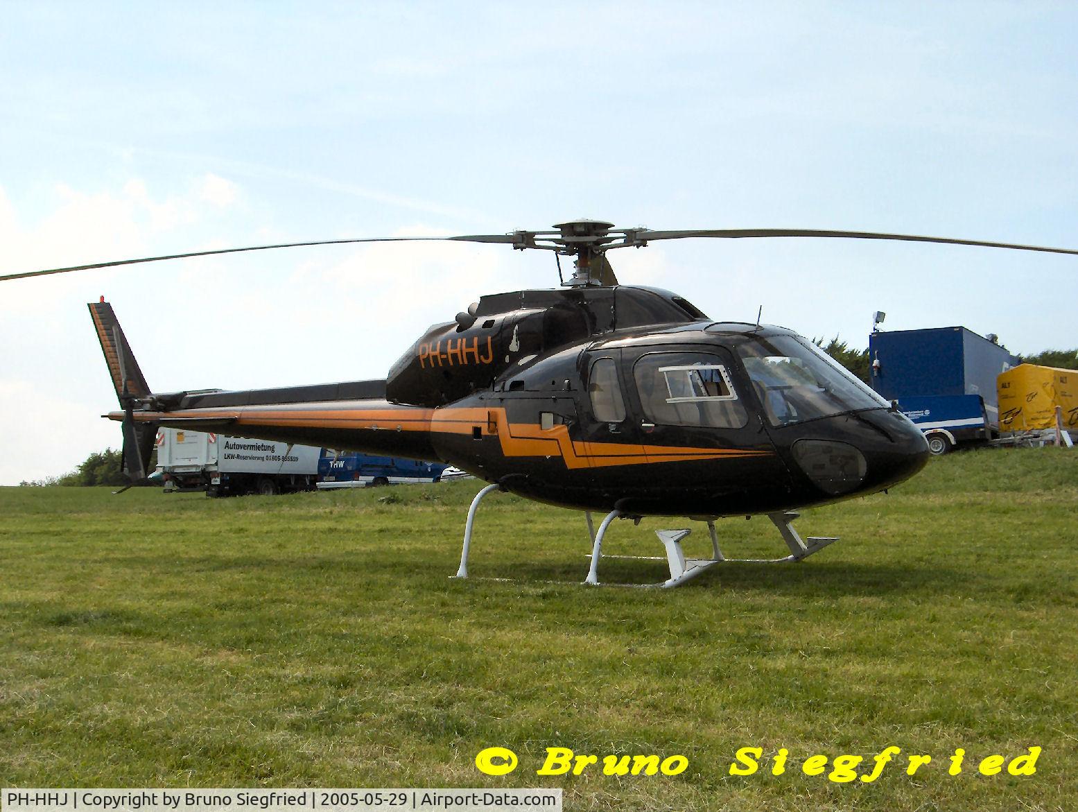 PH-HHJ, Aerospatiale AS-355F-2 Ecureuil 2 C/N 5356, Nürburgring HELIPORT KREBSBERG