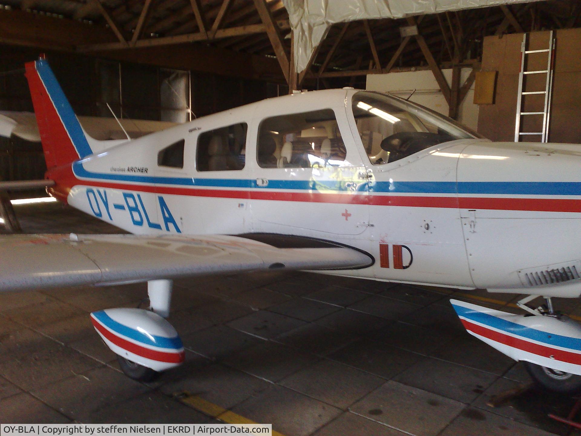 OY-BLA, 1975 Piper PA-28-180, Archer C/N 28-7505234, Oy-Bla