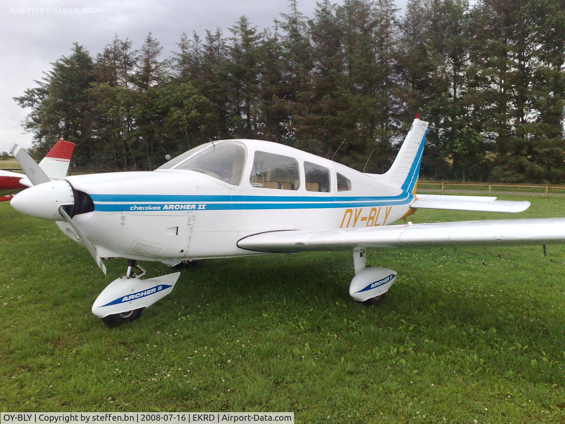 OY-BLY, 1976 Piper PA-28-181 C/N 28-7790121, ddd