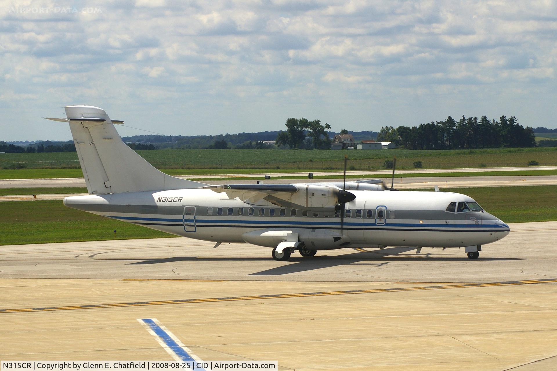 N315CR, 1991 ATR 42-320 C/N 252, Taxiing in to make a crew swap and take off again.  Must have been training.