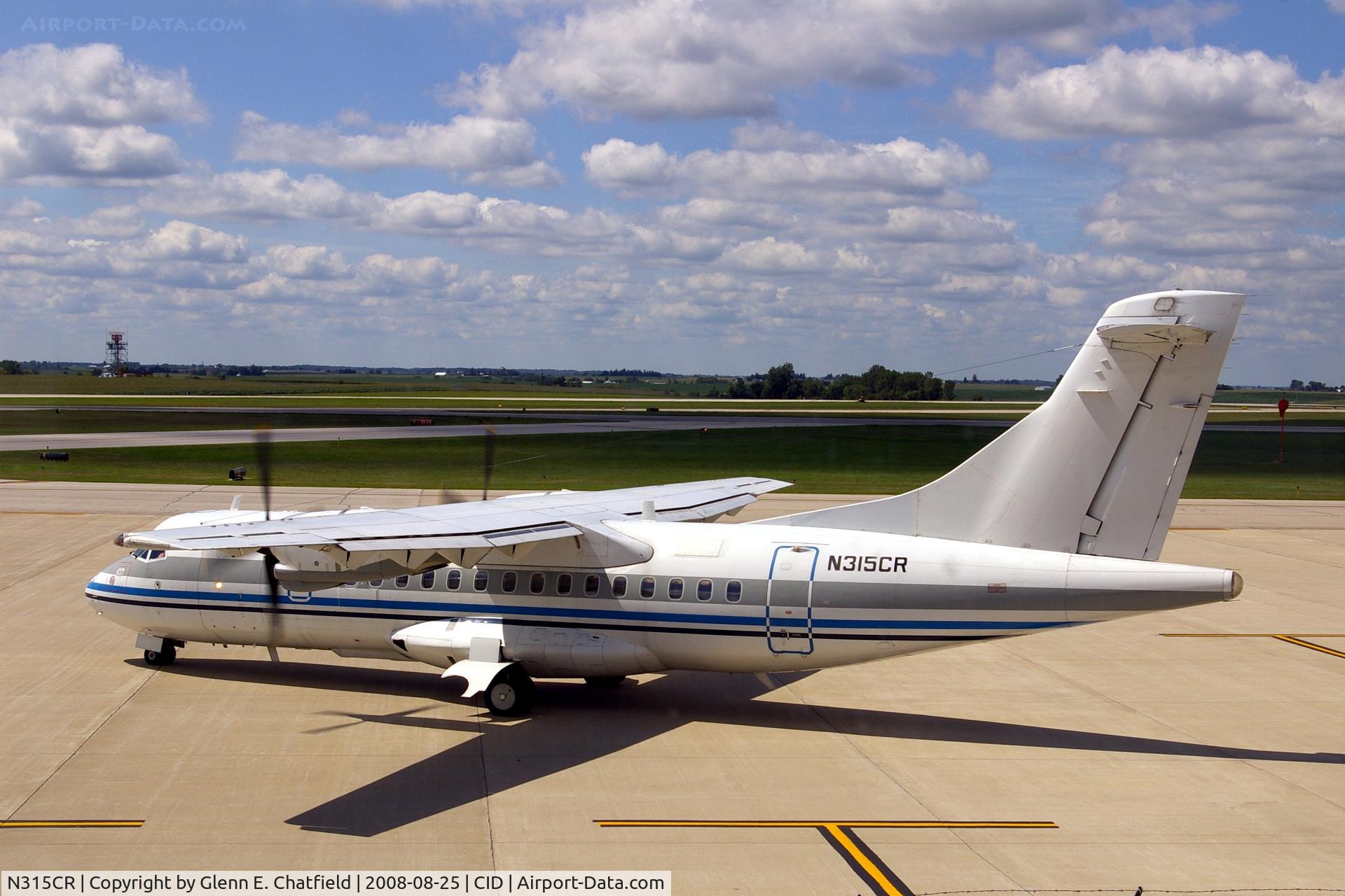 N315CR, 1991 ATR 42-320 C/N 252, Sitting doing a crew swap around