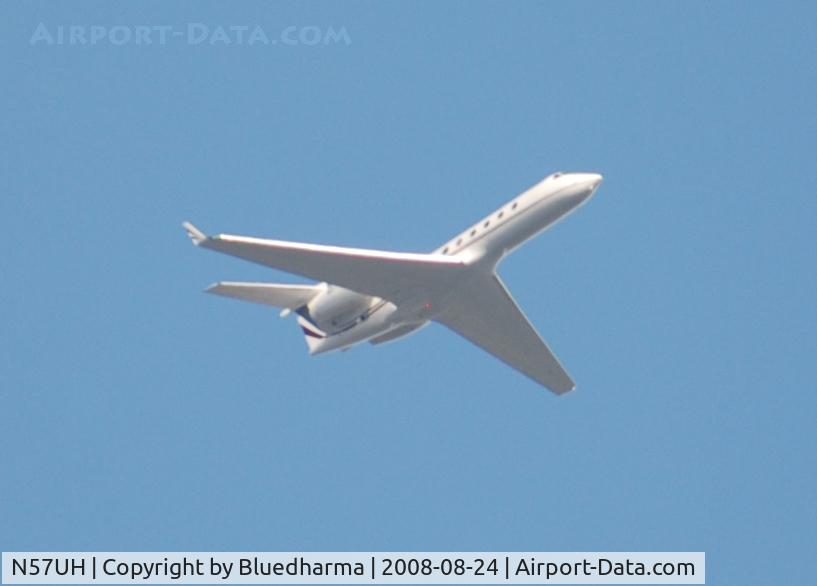 N57UH, 2007 Gulfstream Aerospace GV-SP (G550) C/N 5163, Circle around Columbine High School Littleton Colorado 3 times before heading East to APA.