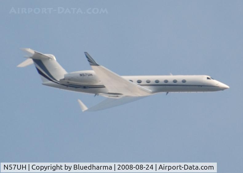 N57UH, 2007 Gulfstream Aerospace GV-SP (G550) C/N 5163, Circle around Columbine High School Littleton Colorado 3 times before heading East to APA.