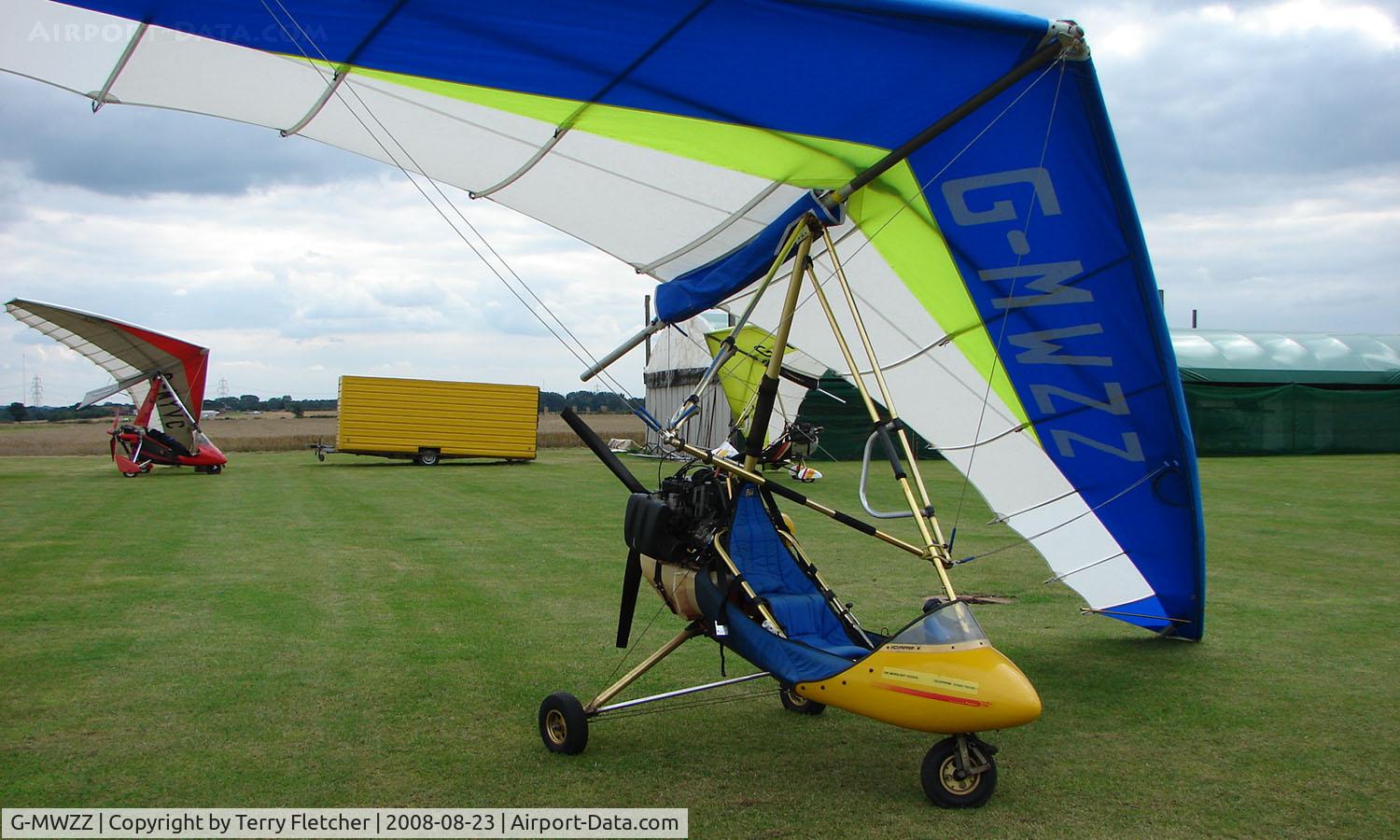 G-MWZZ, 1992 Solar Wings PEGASUS XL-R C/N SW-WA-1541, Noted at Roddidge Microlight Centre