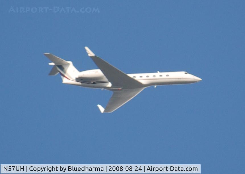 N57UH, 2007 Gulfstream Aerospace GV-SP (G550) C/N 5163, Circle around Columbine High School Littleton Colorado 3 times before heading East to APA.