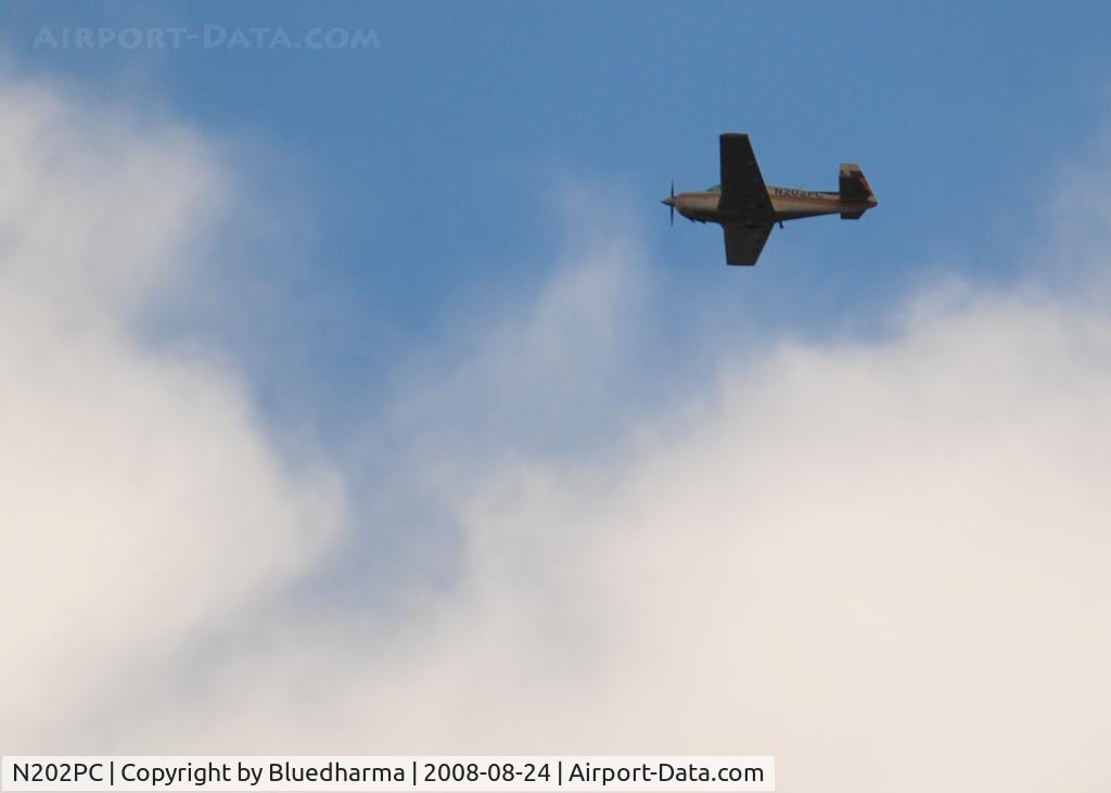 N202PC, 1981 Mooney M20J 201 C/N 24-1086, Flying over Columbine Highschool Littleton Colorado.