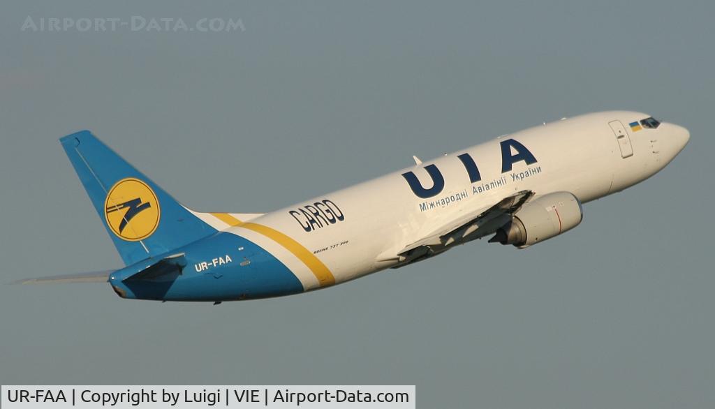 UR-FAA, 1989 Boeing 737-3Y0(F) C/N 24462, UIA