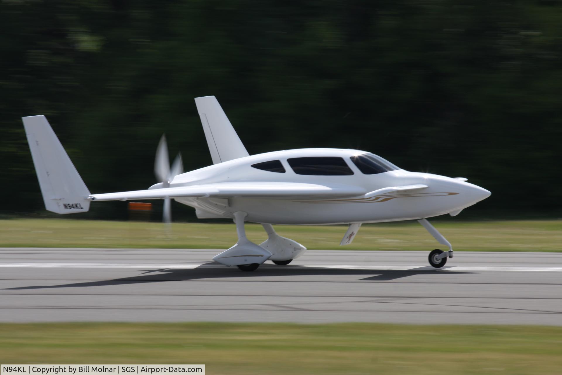 N94KL, 1994 Velocity Velocity FG C/N 001, Velocity landing roll-out