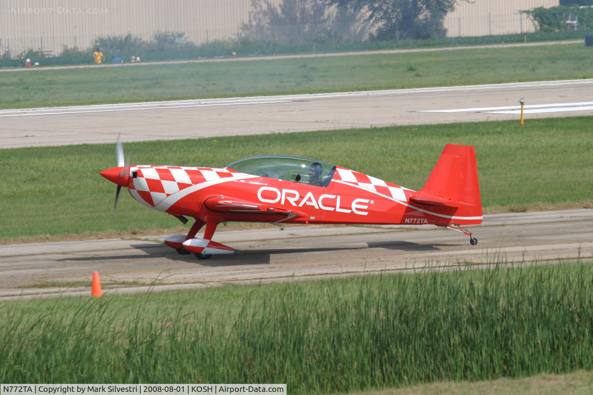 N772TA, 2007 Extra EA-300/L C/N 1260, Oshkosh 2008