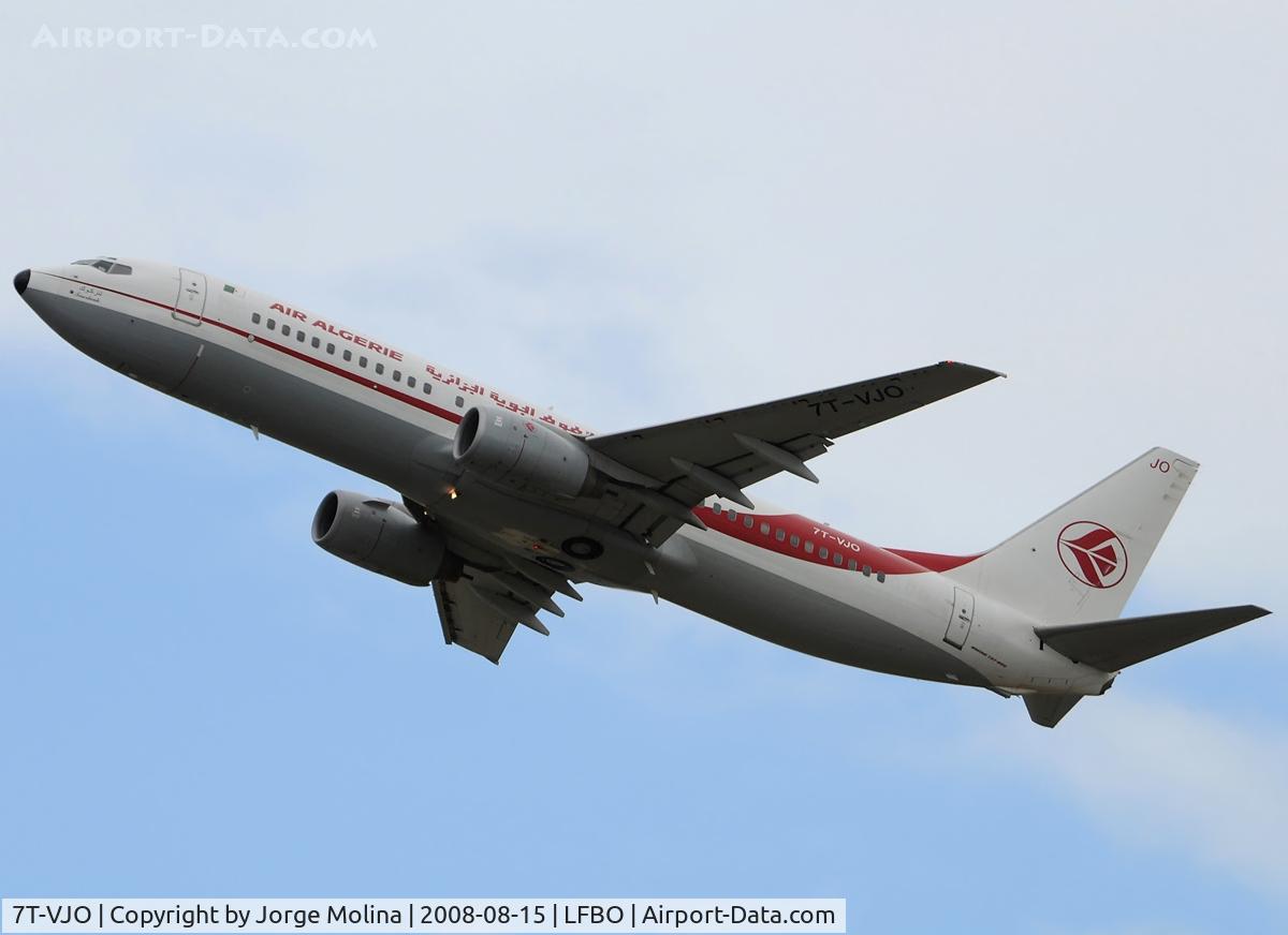 7T-VJO, 2001 Boeing 737-8D6 C/N 30207, 