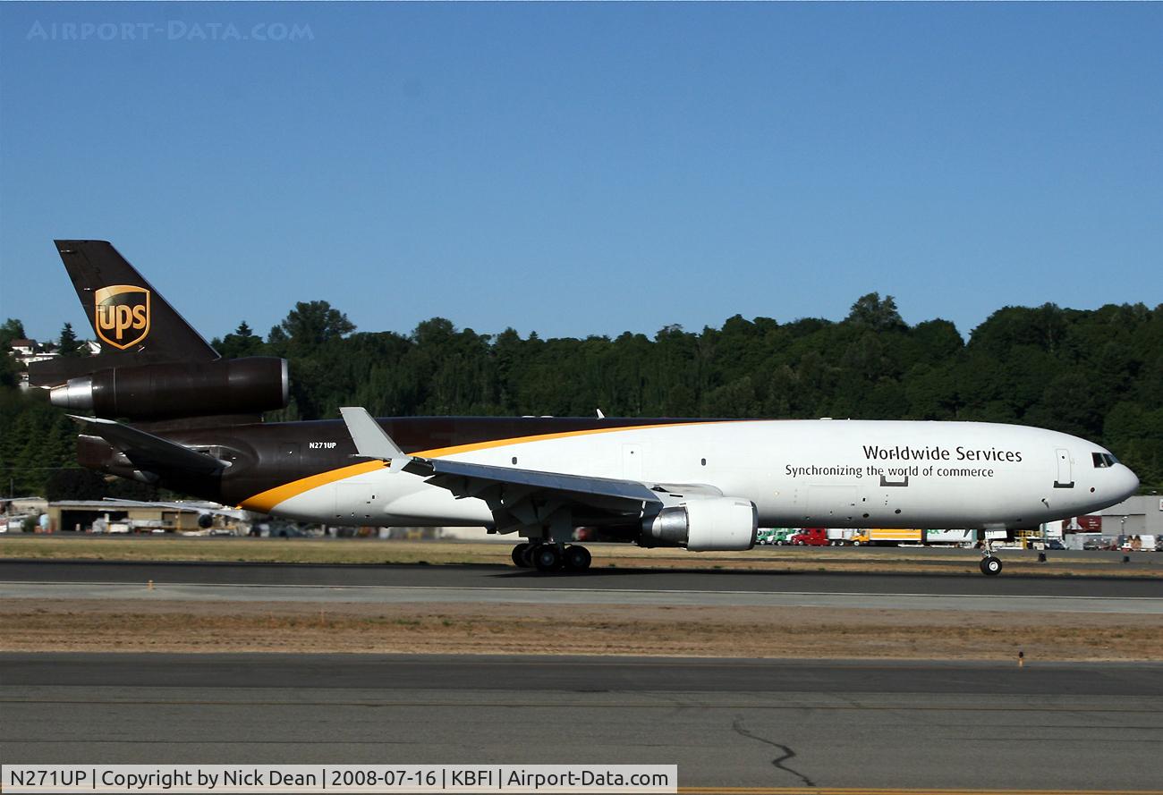 N271UP, 1993 McDonnell Douglas MD-11F C/N 48572, UPS 84 arrives