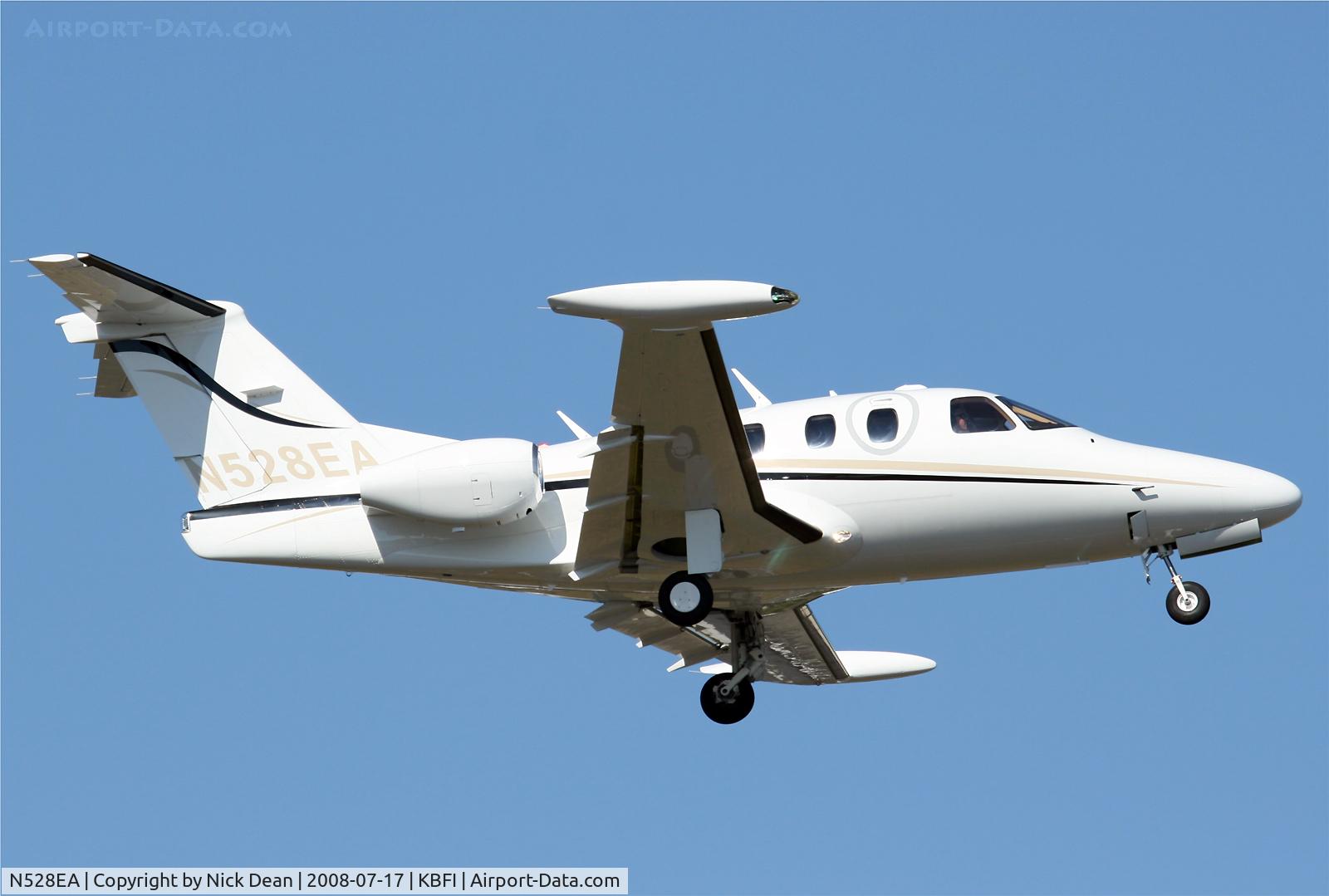 N528EA, 2008 Eclipse Aviation Corp EA500 C/N 000128, Epluribus unum