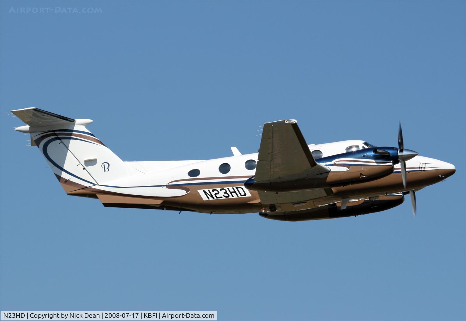 N23HD, 2006 Raytheon B200 King Air C/N BB-1960, Nice