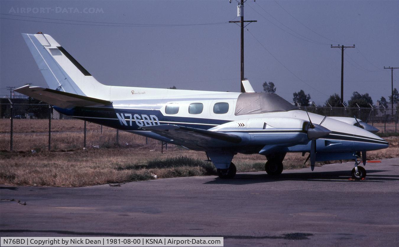 N76BD, Beechcraft 60 Duke C/N P-42, KSNA currently registered N21TR