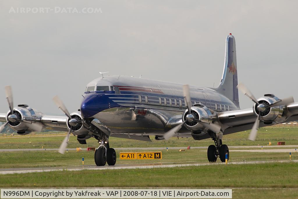 N996DM, 1958 Douglas DC-6B C/N 45563, Red Bull DC6