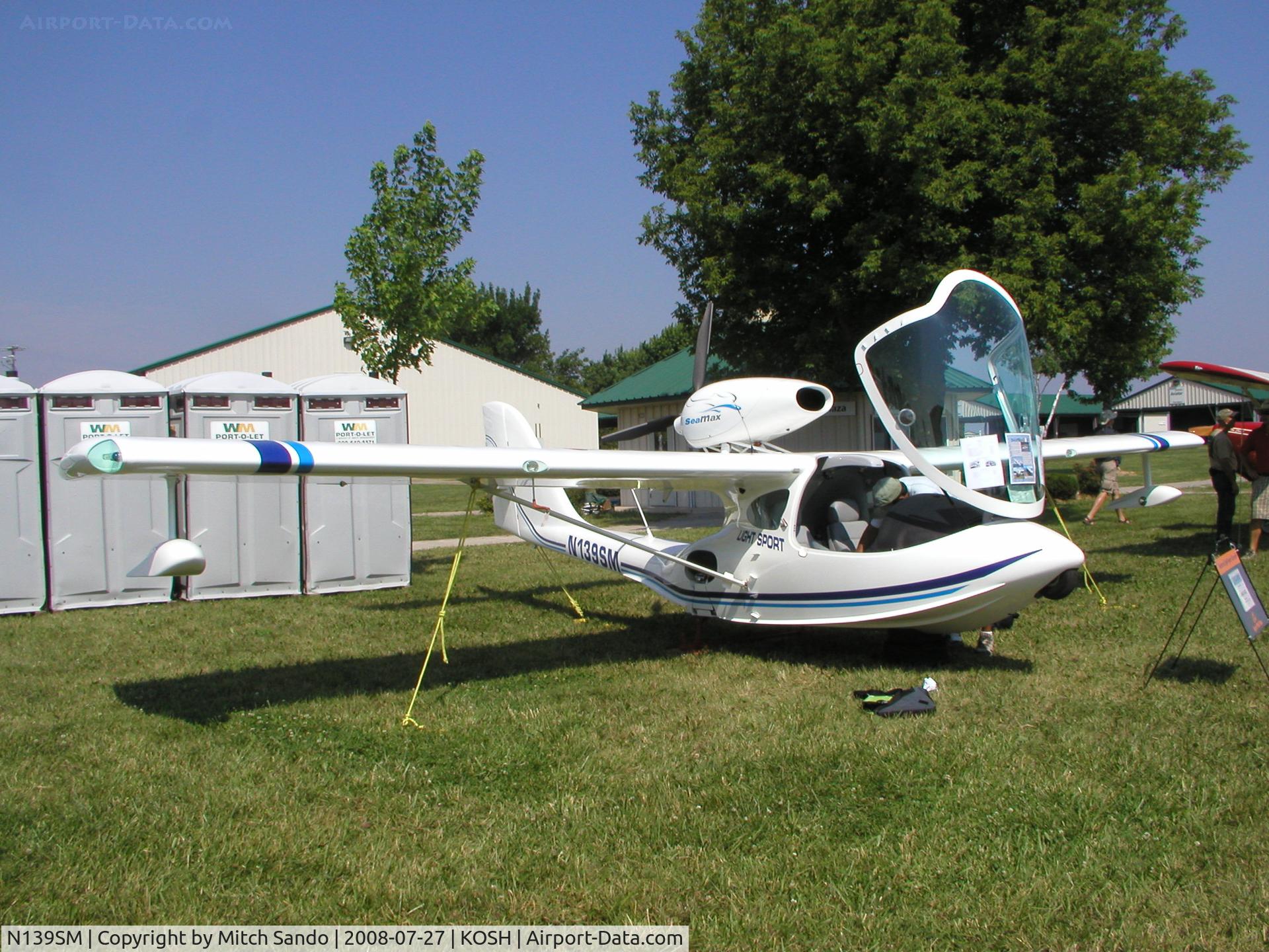 N139SM, 2007 Airmax SeaMax M-22 C/N 41LSA, EAA AirVenture 2008.