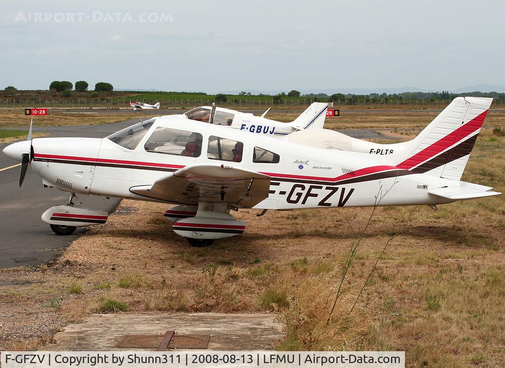 F-GFZV, Piper PA-28-181 Archer C/N 28-90117, Parked in front of the Airclub
