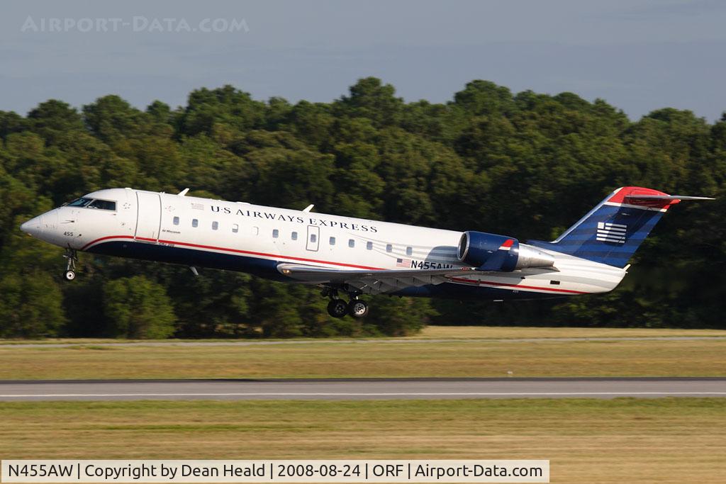 N455AW, 2003 Bombardier CRJ-200LR (CL-600-2B19) C/N 7848, US Airways Express (operated by Air Wisconsin) N455AW (FLT AWI3673) departing RWY 5 enroute to Charlotte/Douglas Int'l (KCLT).