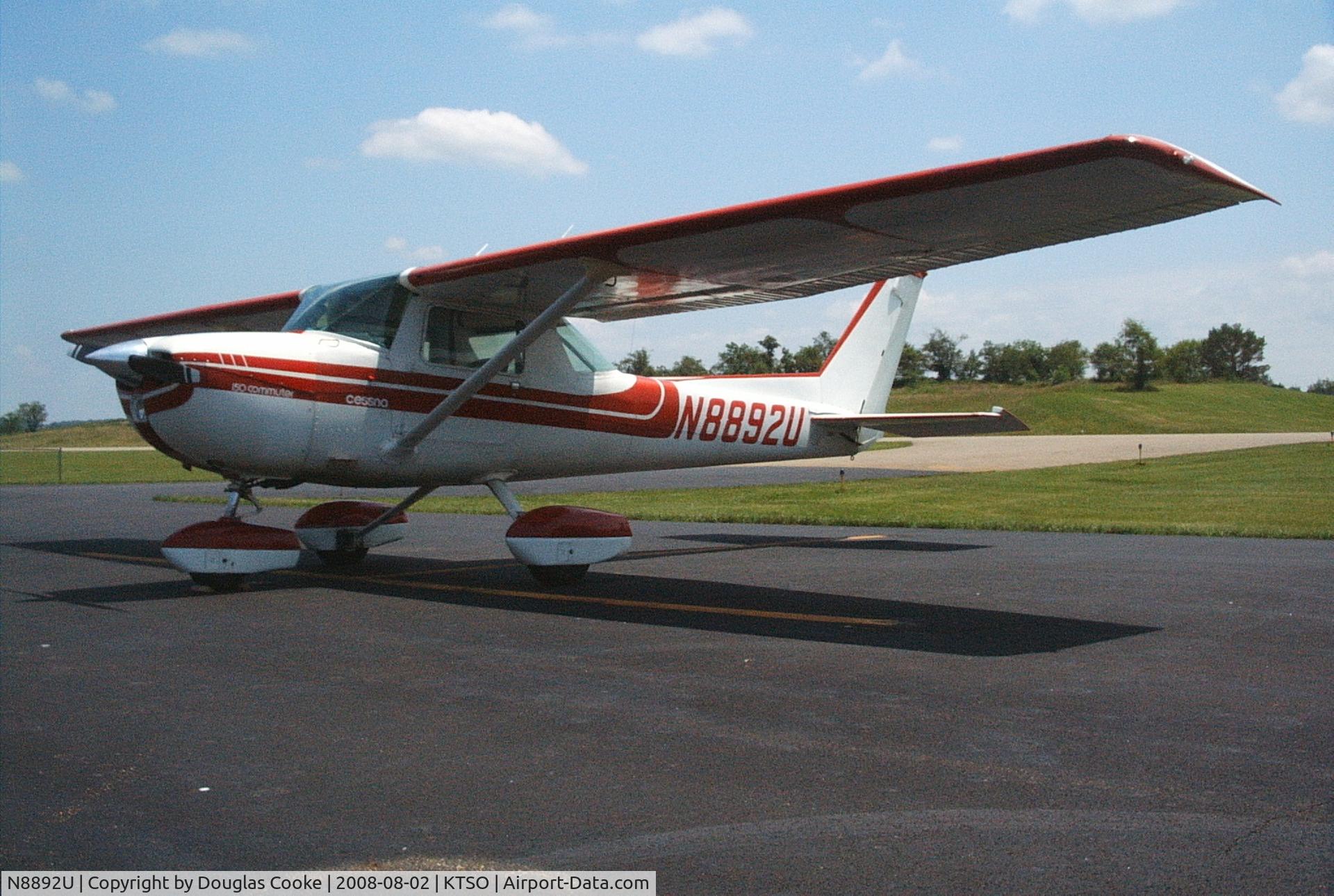 N8892U, 1976 Cessna 150M C/N 15078014, N8892U at KTSO