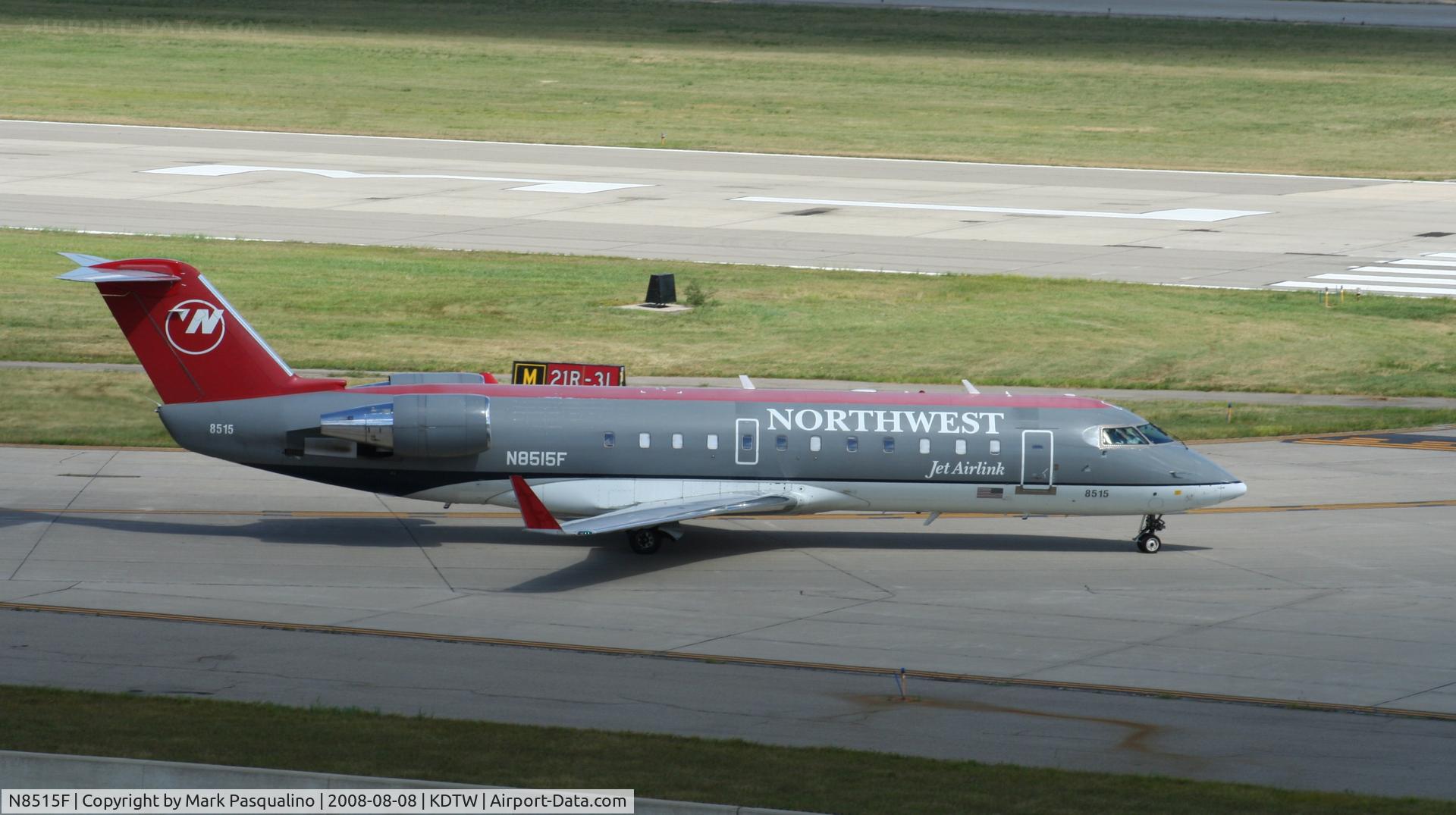 N8515F, 2001 Canadair CRJ-200LR (CL-600-2B19) C/N 7515, CL-600-2B19
