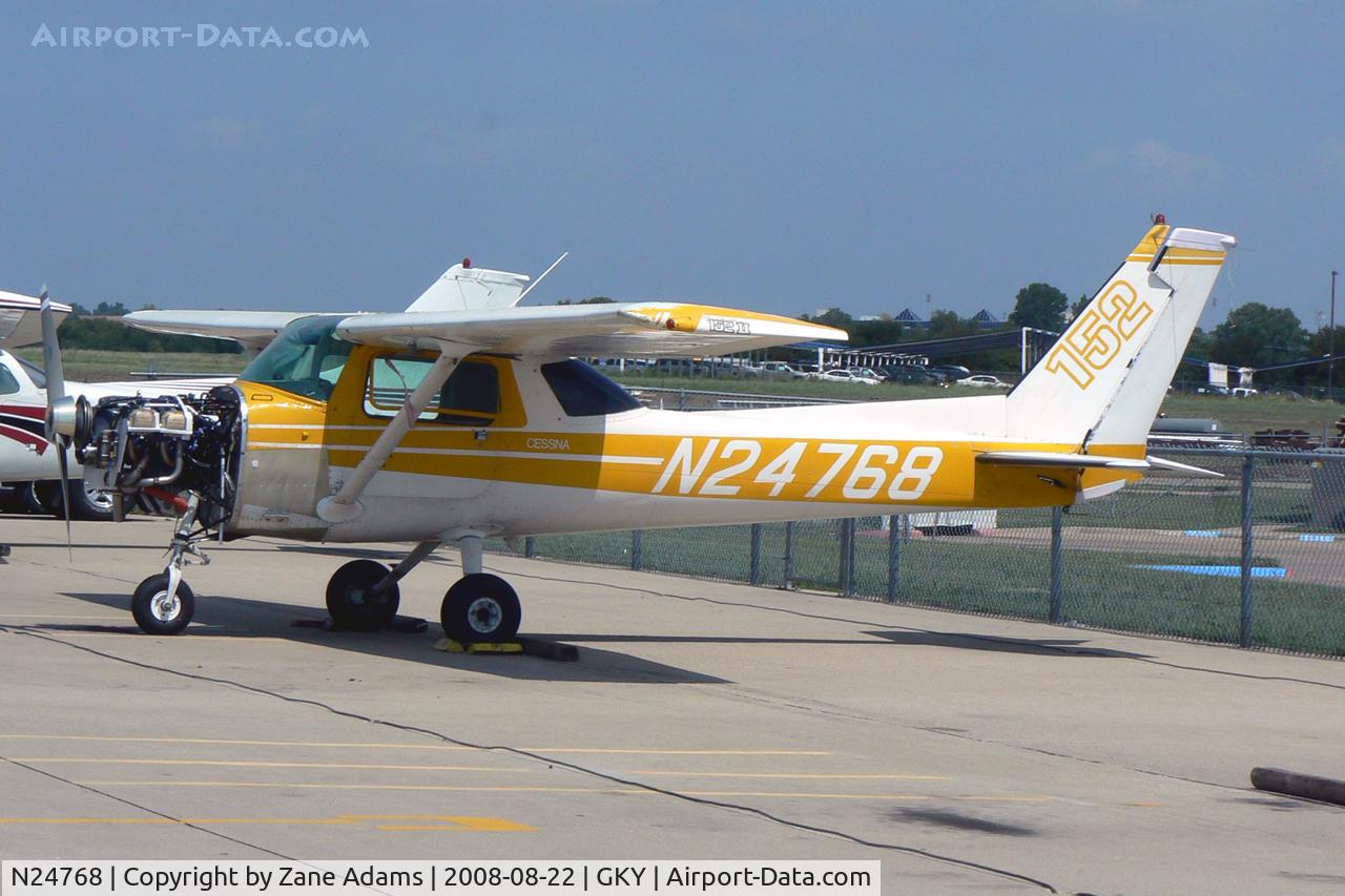 N24768, 1977 Cessna 152 C/N 15280366, At Arlington Municipal