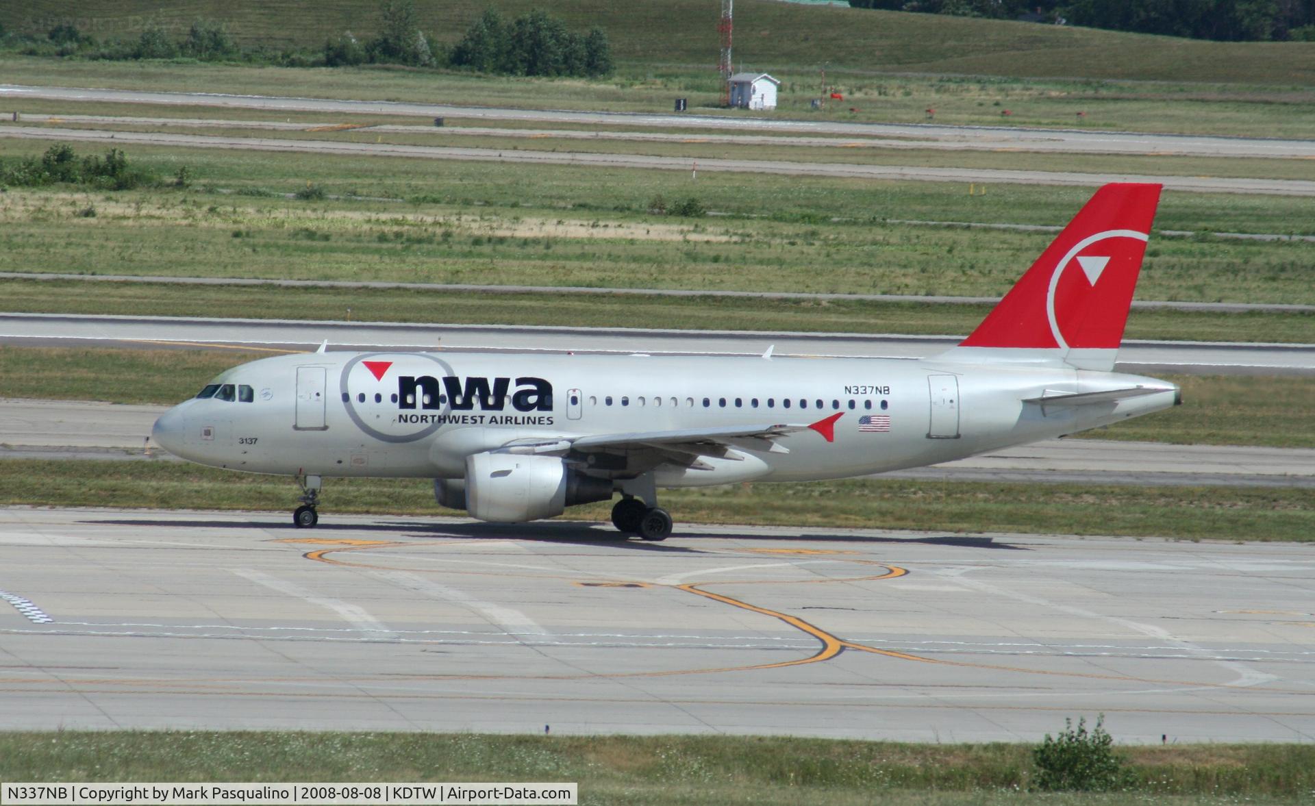 N337NB, 2002 Airbus A319-114 C/N 1685, Airbus A319