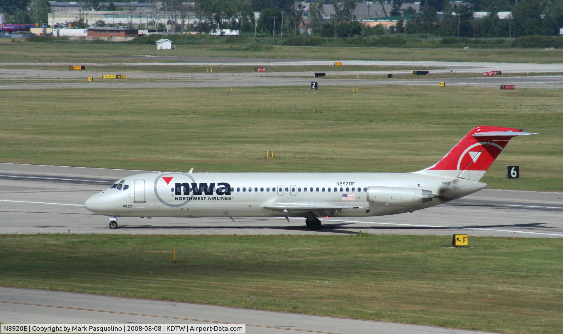 N8920E, 1967 Douglas DC-9-31 C/N 45835, DC-9-31