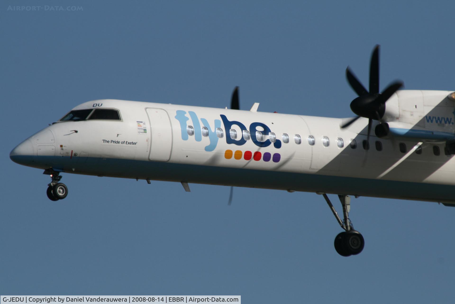 G-JEDU, 2004 De Havilland Canada DHC-8-402Q Dash 8 C/N 4089, descending to rwy 25L