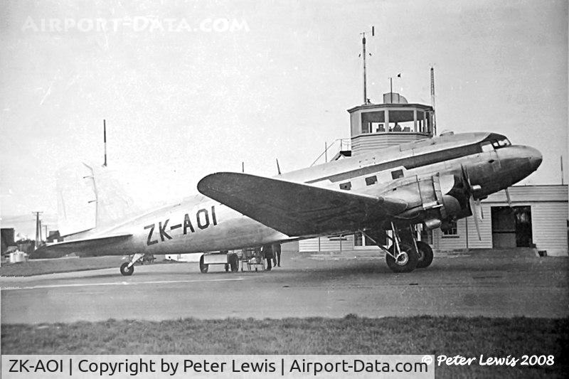 ZK-AOI, 1945 Douglas DC-3 (C-47B-45-DK) C/N 34226, NZ National Airways Corp., Wellington