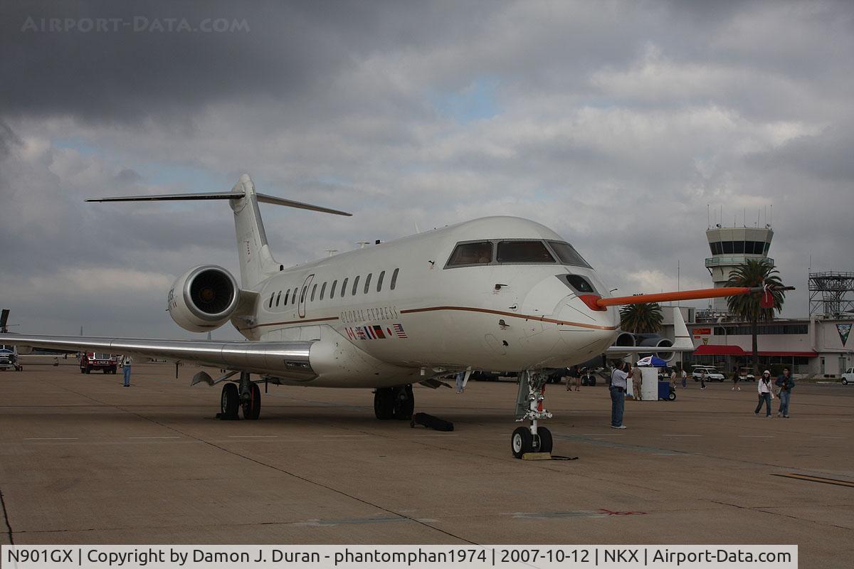 N901GX, 1996 Bombardier BD-700-1A10 Global Express C/N 9001, Taken at MCAS Miramar Airshow 2007