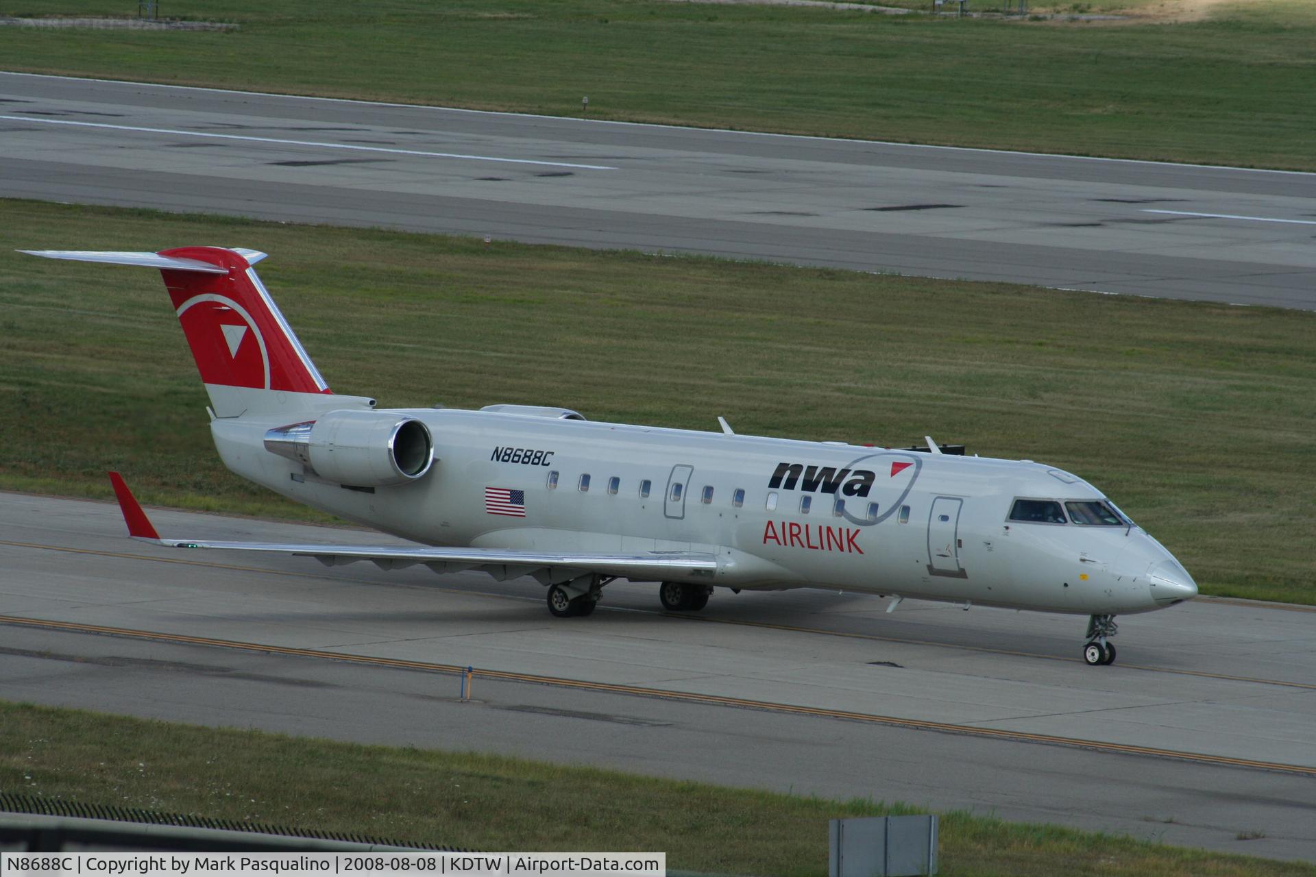 N8688C, 2002 Bombardier CRJ-200 (CL-600-2B19) C/N 7688, CL-600-2B19