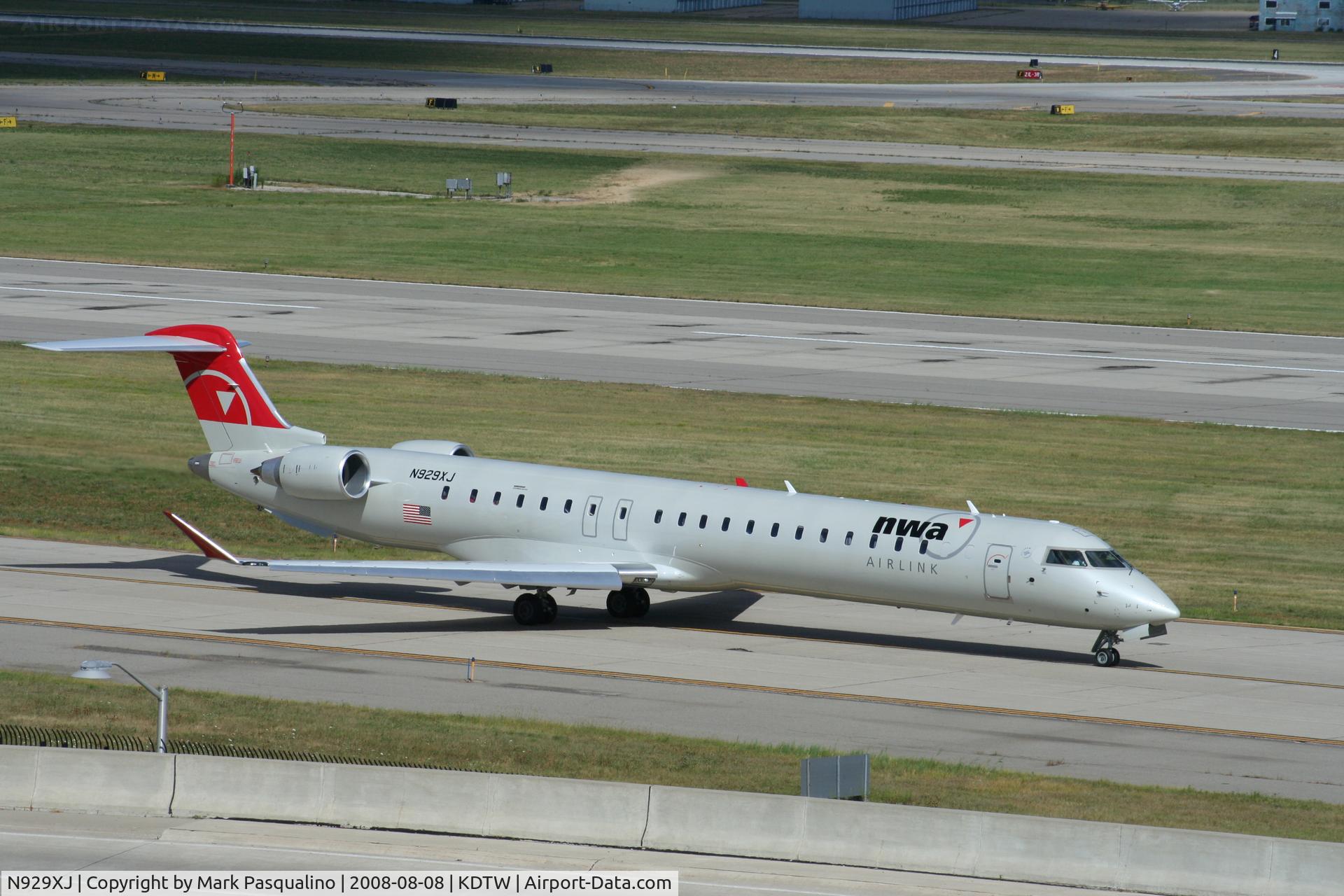 N929XJ, 2008 Bombardier CRJ-900ER (CL-600-2D24) C/N 15191, CL600-2D24