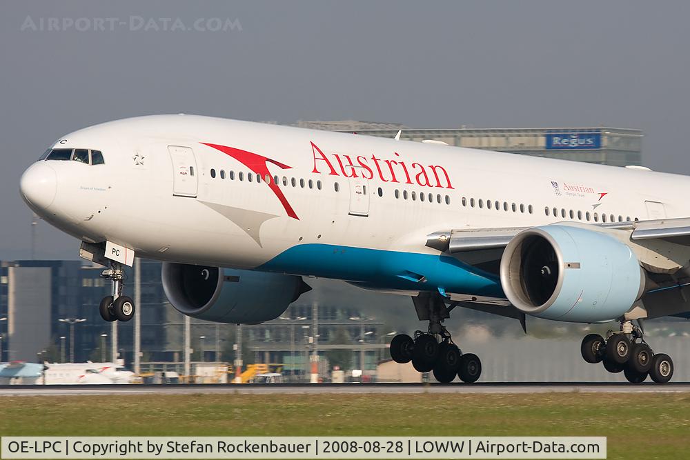 OE-LPC, 2002 Boeing 777-2Z9/ER C/N 29313, B777