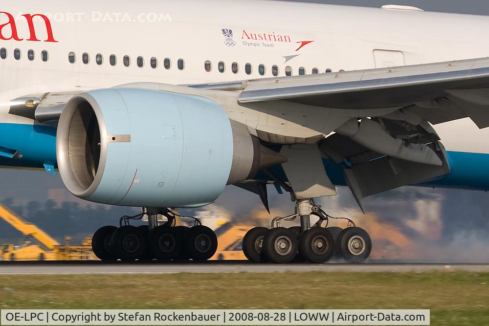 OE-LPC, 2002 Boeing 777-2Z9/ER C/N 29313, B777