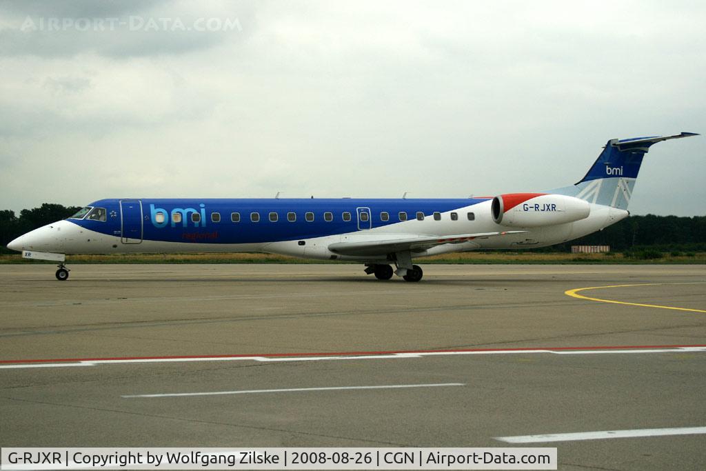 G-RJXR, 1998 Embraer EMB-145EP (ERJ-145EP) C/N 145070, visitor