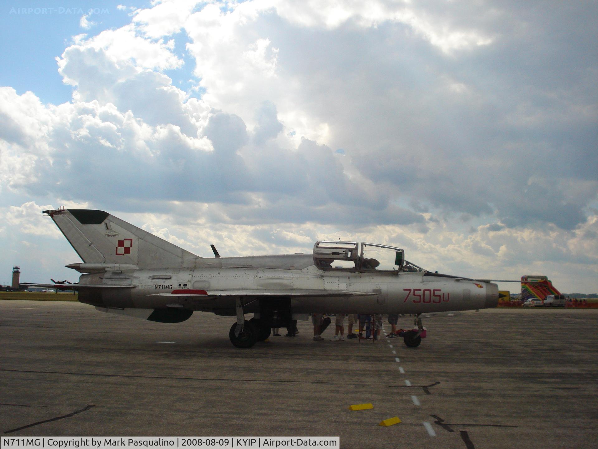 N711MG, 1973 Mikoyan-Gurevich MiG-21 C/N 5695175, MiG 21