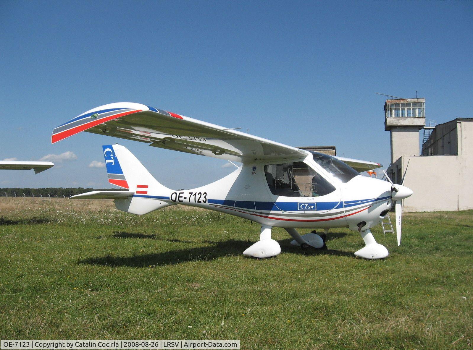 OE-7123, 2006 Flight Design CTSW C/N 07-03-25, Short visit to Suceava